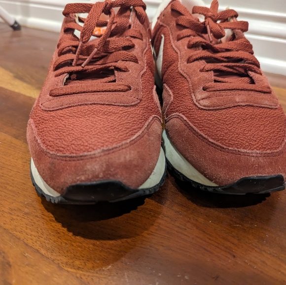 Pegasus 83 - cedar summit hyper crimson Men's 11.5 - Picture 3 of 8